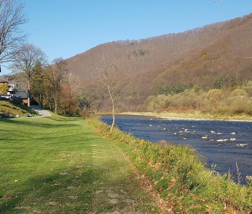 Apartamenty „Nad Popradem” Rytro Esterno foto